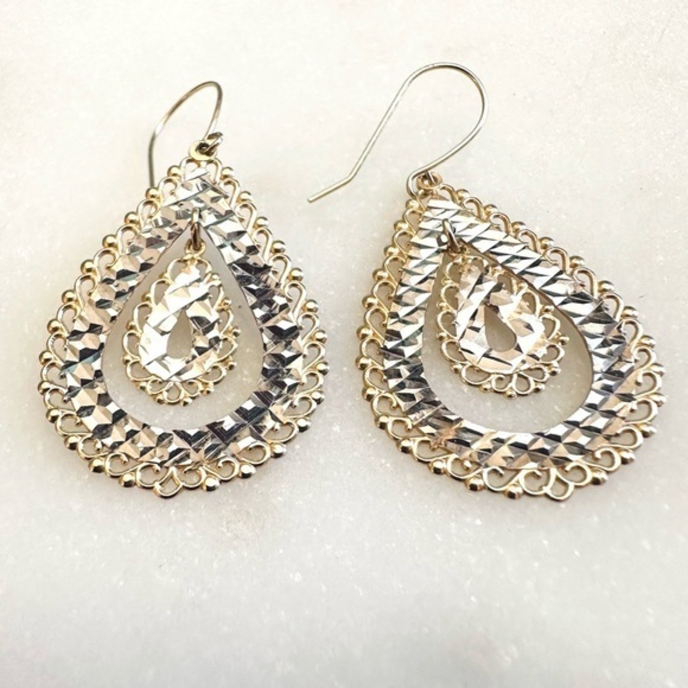 14k Solid Yellow & White Gold Vintage Diamond Cut Teardrop Earrings 2.06g